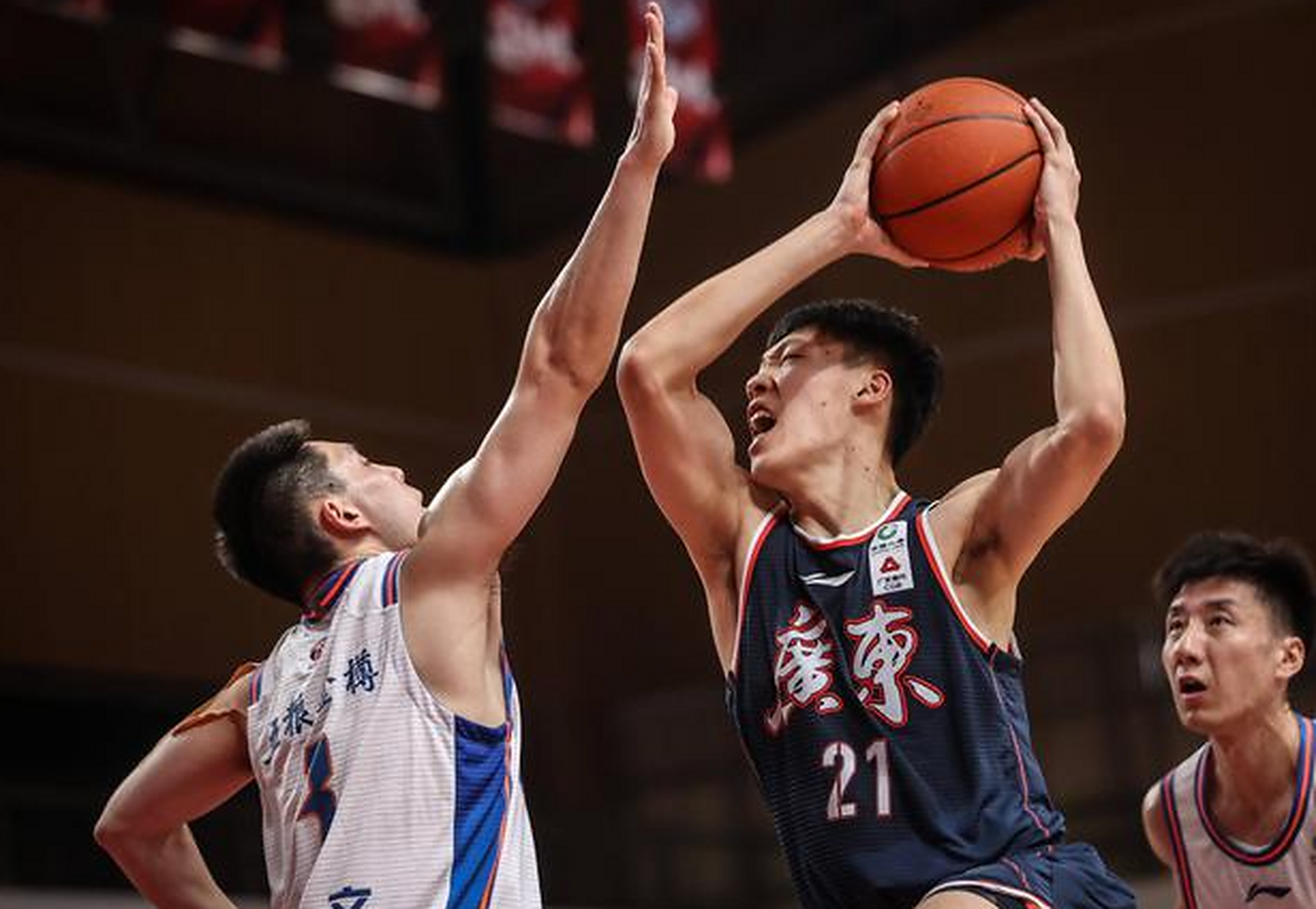 广东宏远遭遇三连败，排名下滑的简单介绍