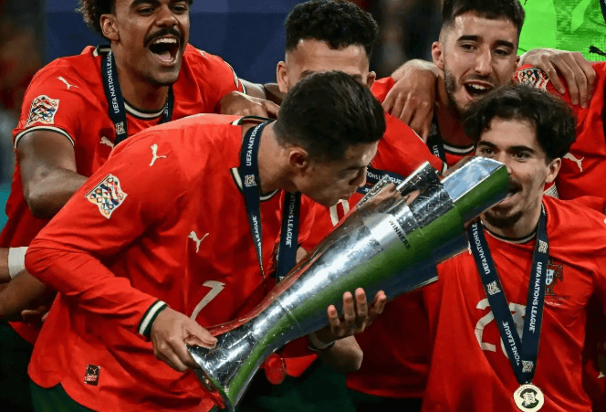 爱游戏app-包含欧国联赛成绩揭晓，球队表现堪称完美的词条