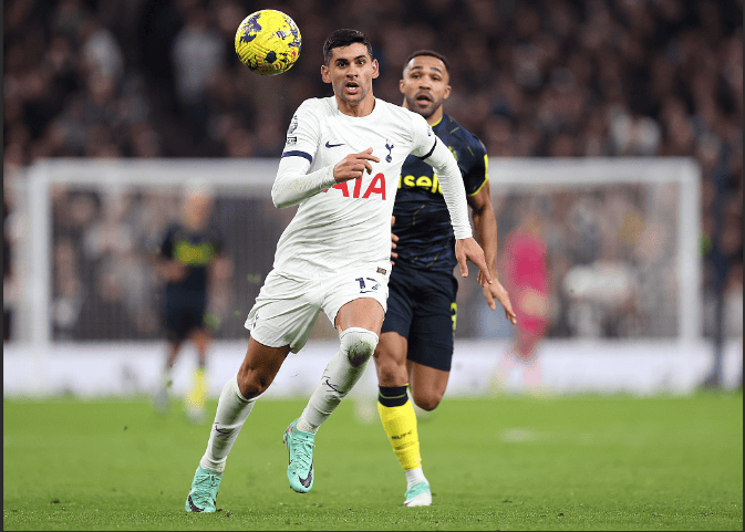 爱游戏官方登录入口-欧洲杯热刺战更加激烈：法国队争夺胜利