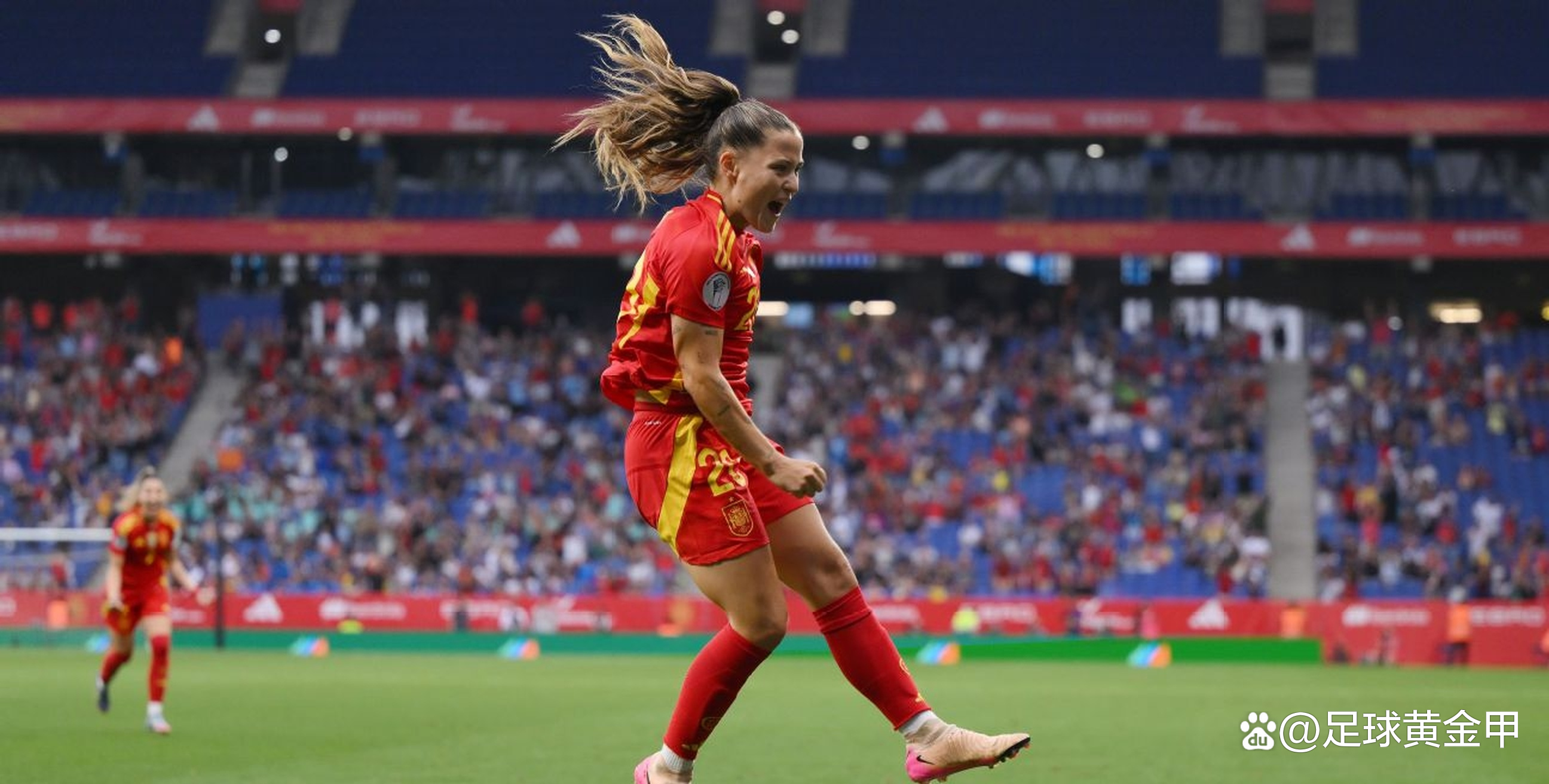 荷兰女足队备战国际比赛，力求夺得胜利