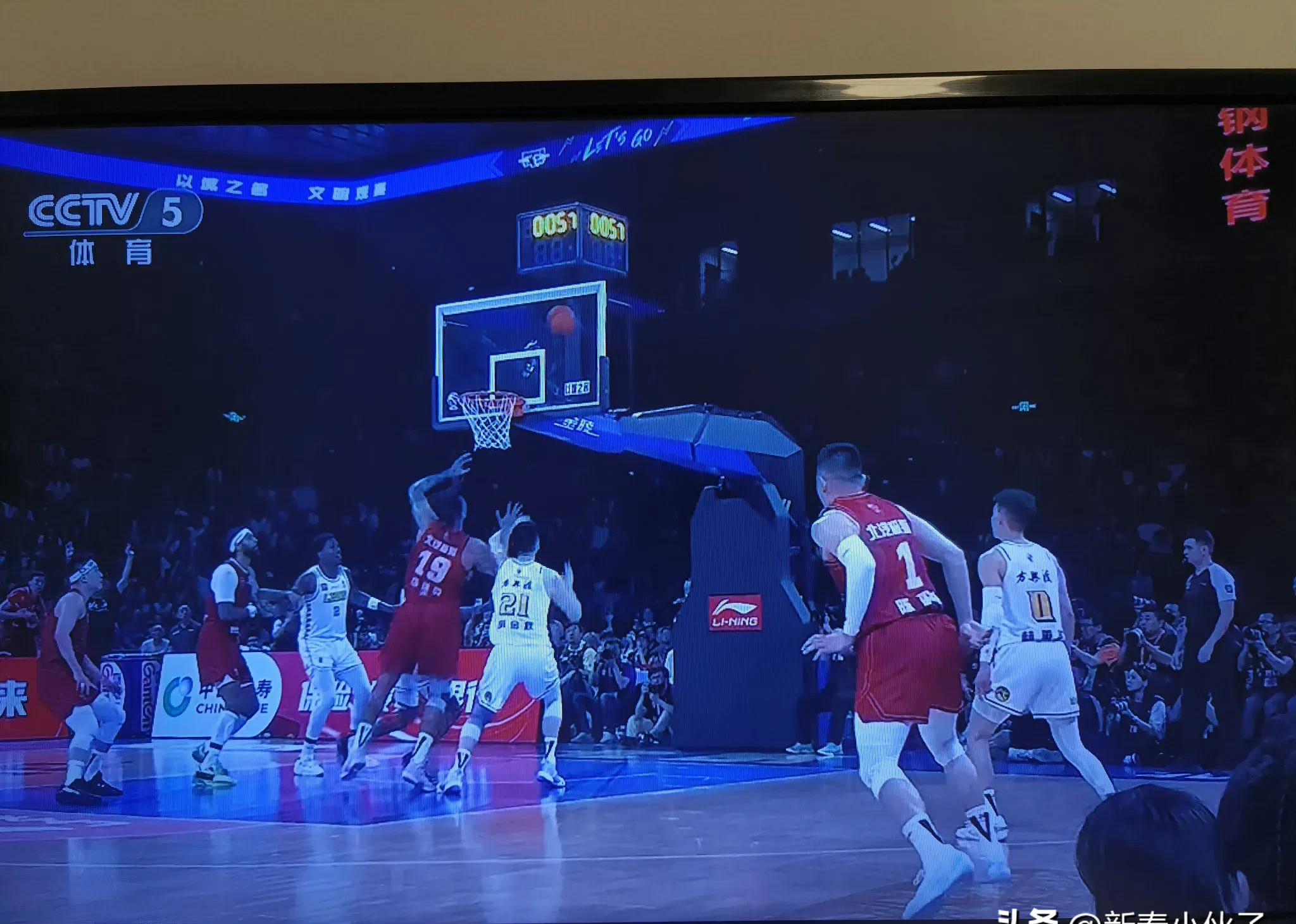 关于强队实力对决,赛场上激情迸发的信息 关于强队实力对决,赛场上激情迸发的信息